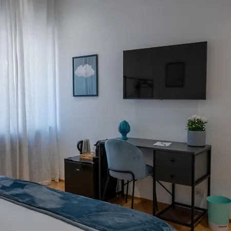 Cosy בית הארחה *